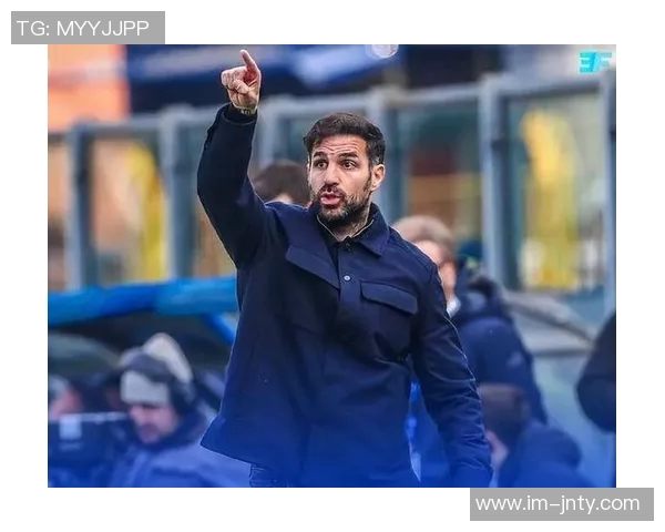 塞内加尔新星迪奥在科莫比赛中受伤法布雷加斯社交媒体遭到猛烈批评